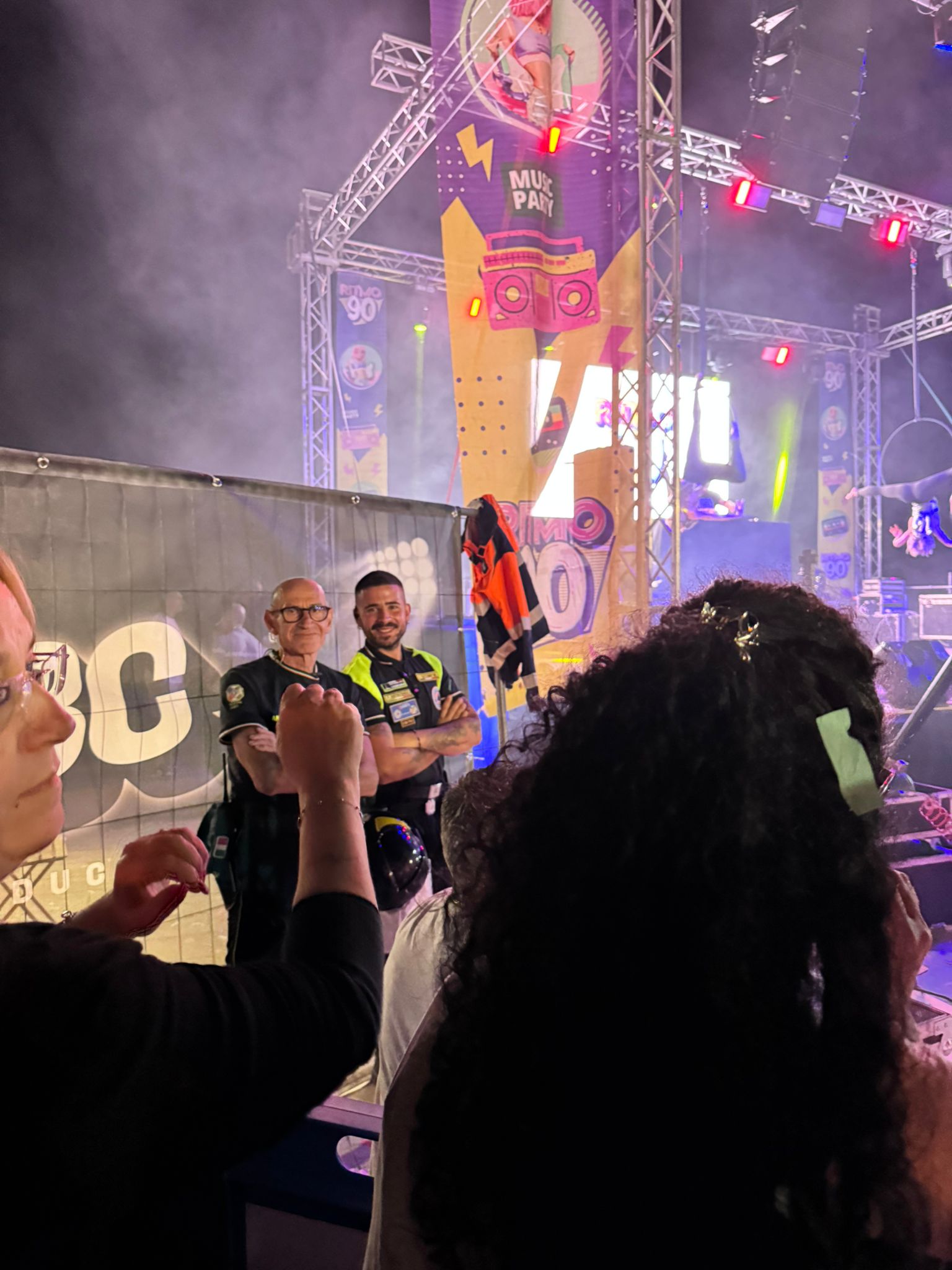 Servizio sicurezza evento musicale notturno